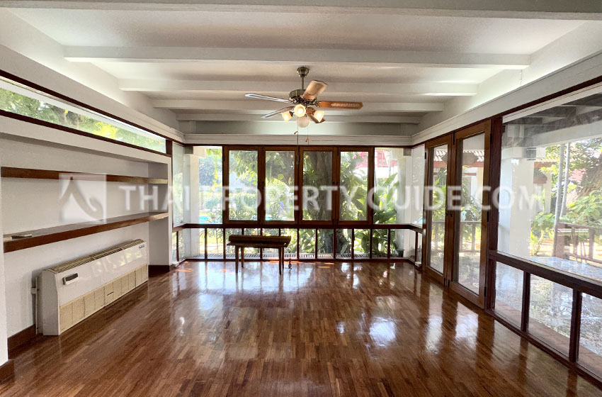 House with Shared Pool for rent in Bangkok